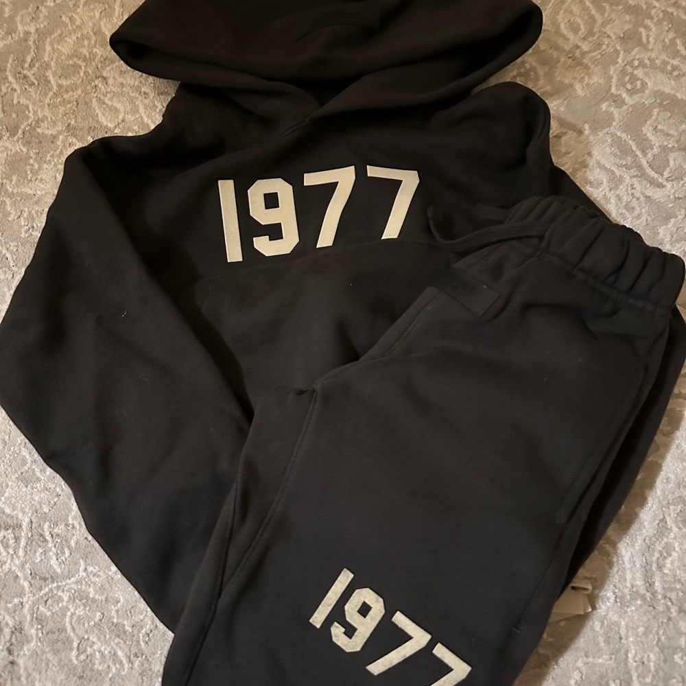 Essentials Black Kids Matching Set